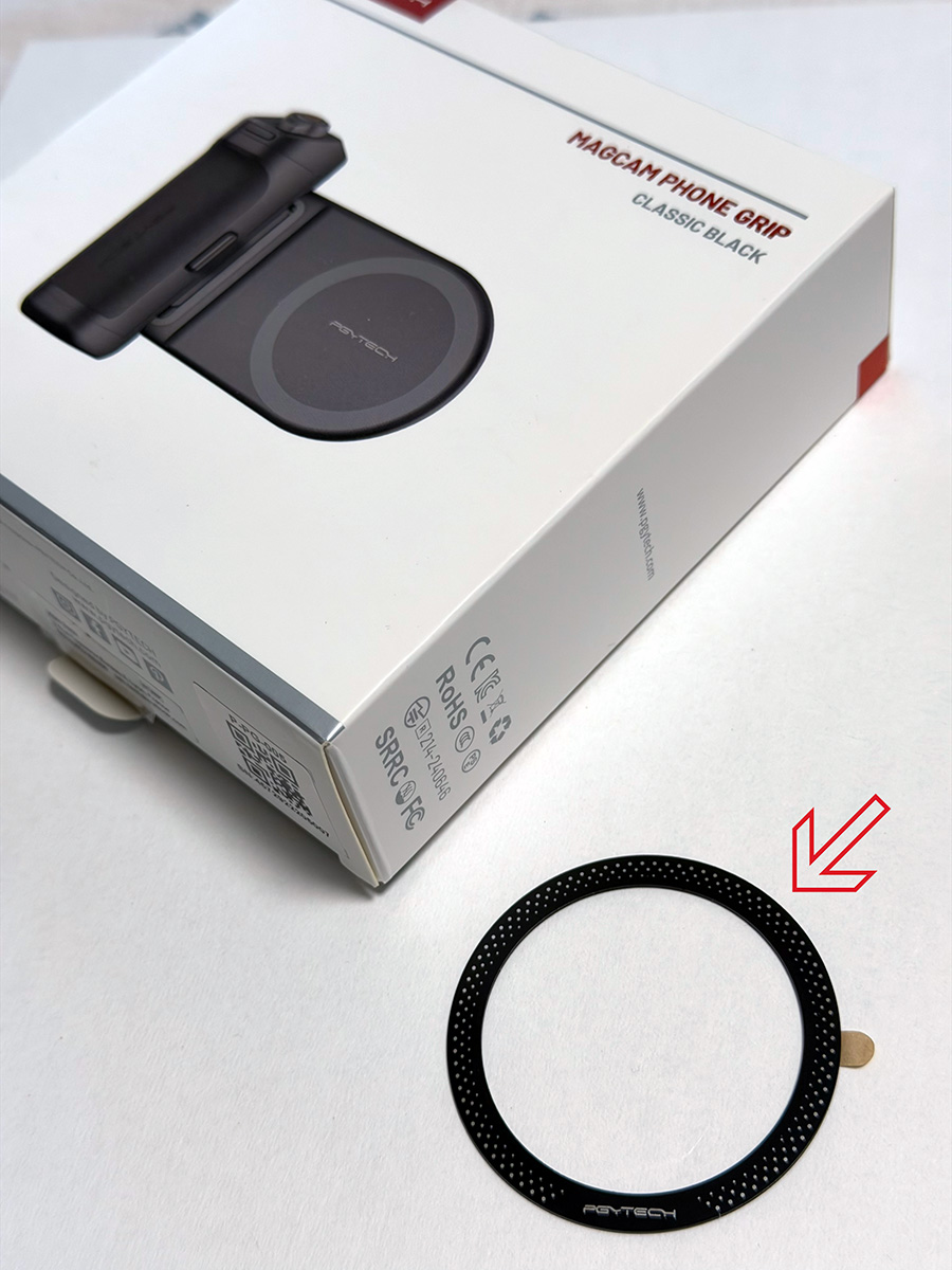 PGYTECHのMagCam 1 Phone Gripに付属していたマグネットシール